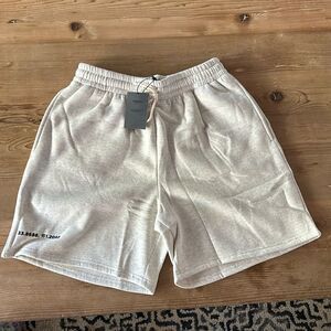 MESHKI Taylor Unisex Cosy Long short - Color Snow Marle - NEW with tag